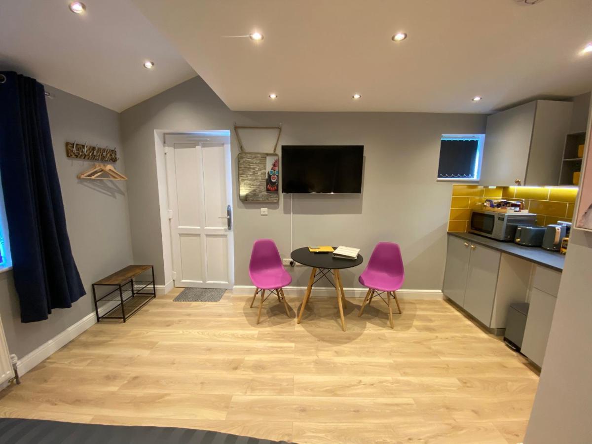 Modern Luxury 1 Bed Apartment With Parking Near Stansted Airport Stansted Mountfitchet Kültér fotó