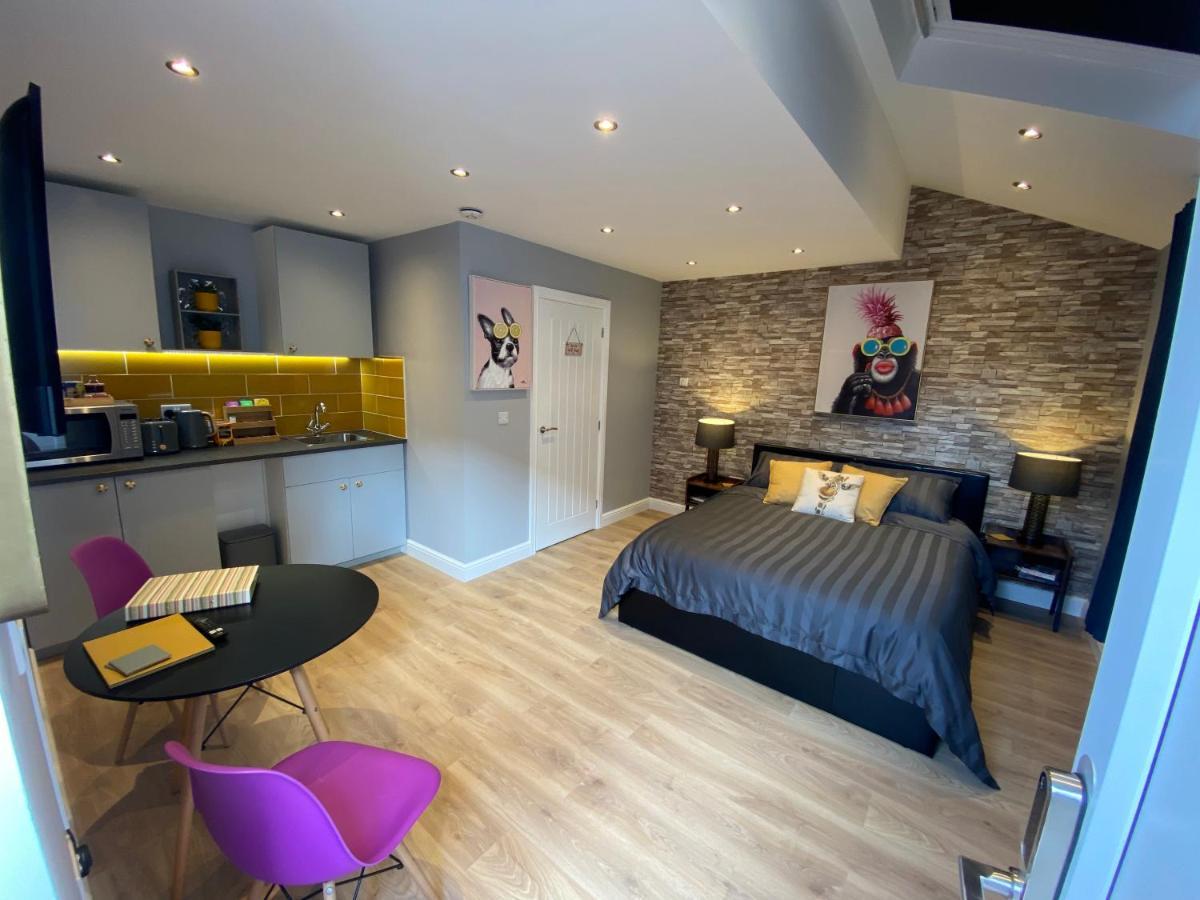 Modern Luxury 1 Bed Apartment With Parking Near Stansted Airport Stansted Mountfitchet Kültér fotó