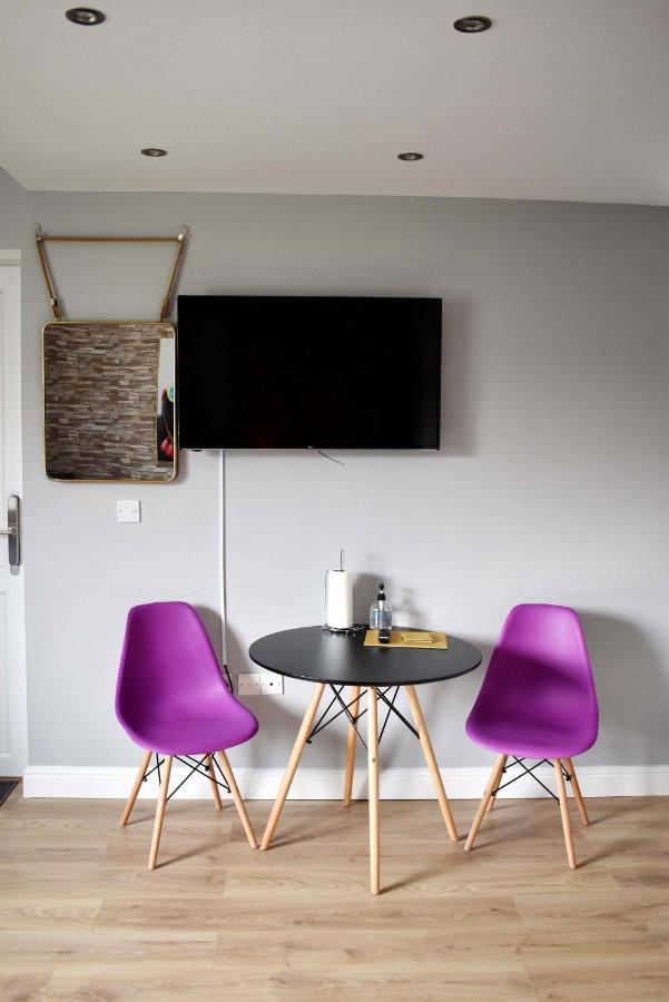Modern Luxury 1 Bed Apartment With Parking Near Stansted Airport Stansted Mountfitchet Kültér fotó